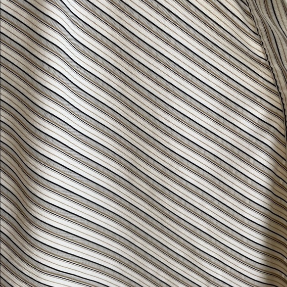 Express button down - Picture 2 of 3